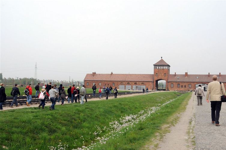 Auschwitz Birkenau Wales front cover.jpg